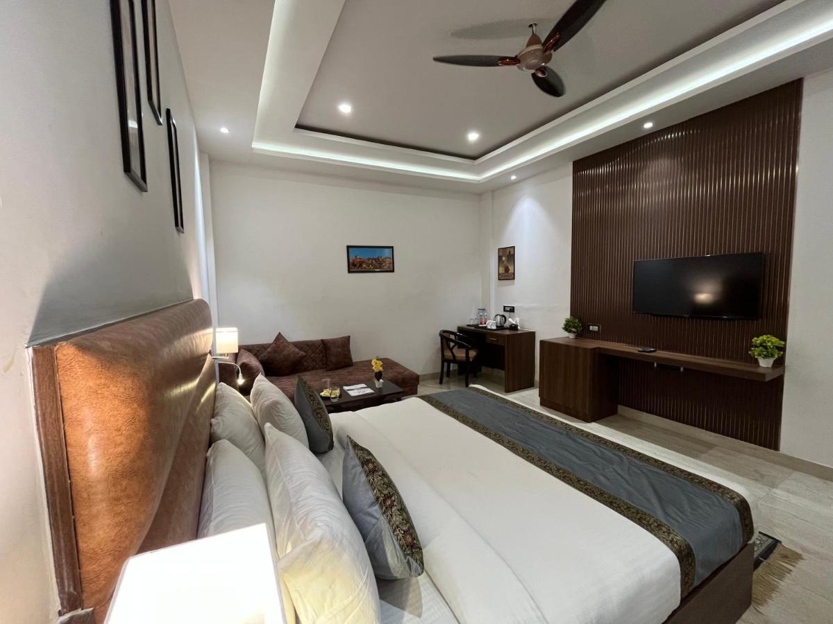 Hotel Kalawati Palace Varanasi Bagian luar foto