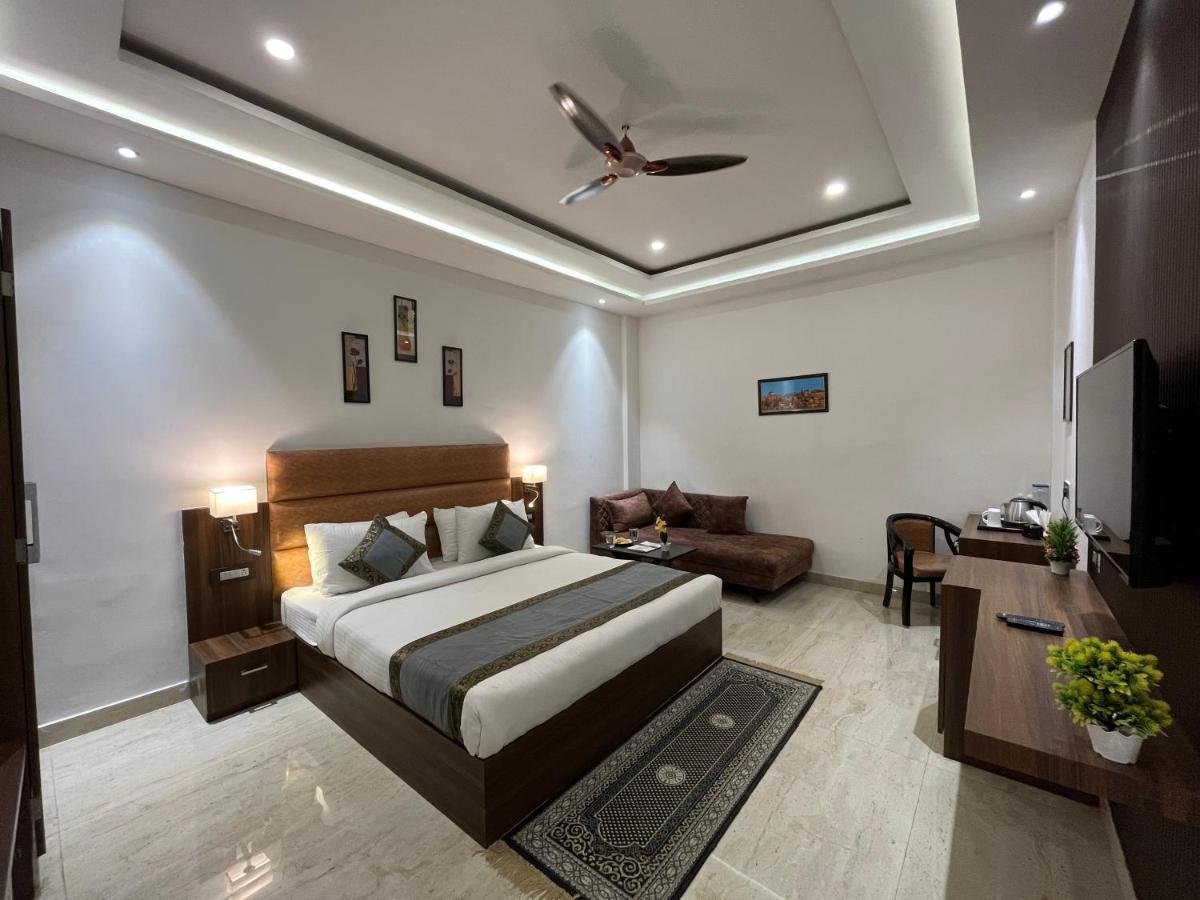 Hotel Kalawati Palace Varanasi Bagian luar foto